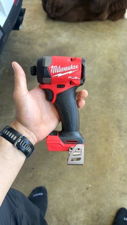 Milwaukee FUEL 1/4 Impact Driver Tool Only