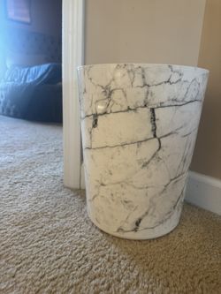 Marble color trashcan