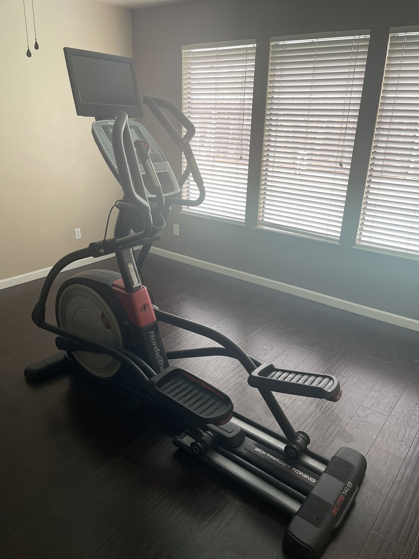 Nordic track elliptical 