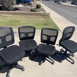 Office Chairs 