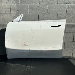 2020 - 2024 TESLA MODEL Y - Front Driver Side Door OEM