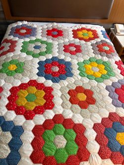 Grandmothers flower garden quilt