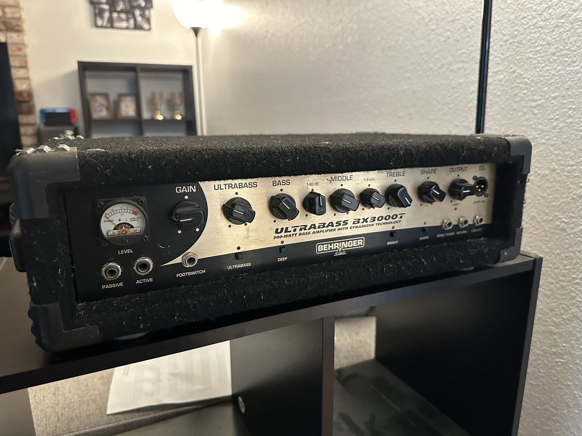 Behringer Bass Head