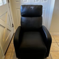 Basic Black Recliner