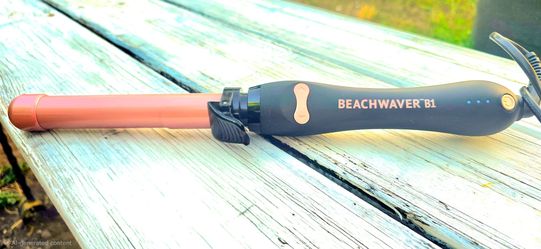 ***** NEW BEACHWAVER B1 1' CURLING IRON ****