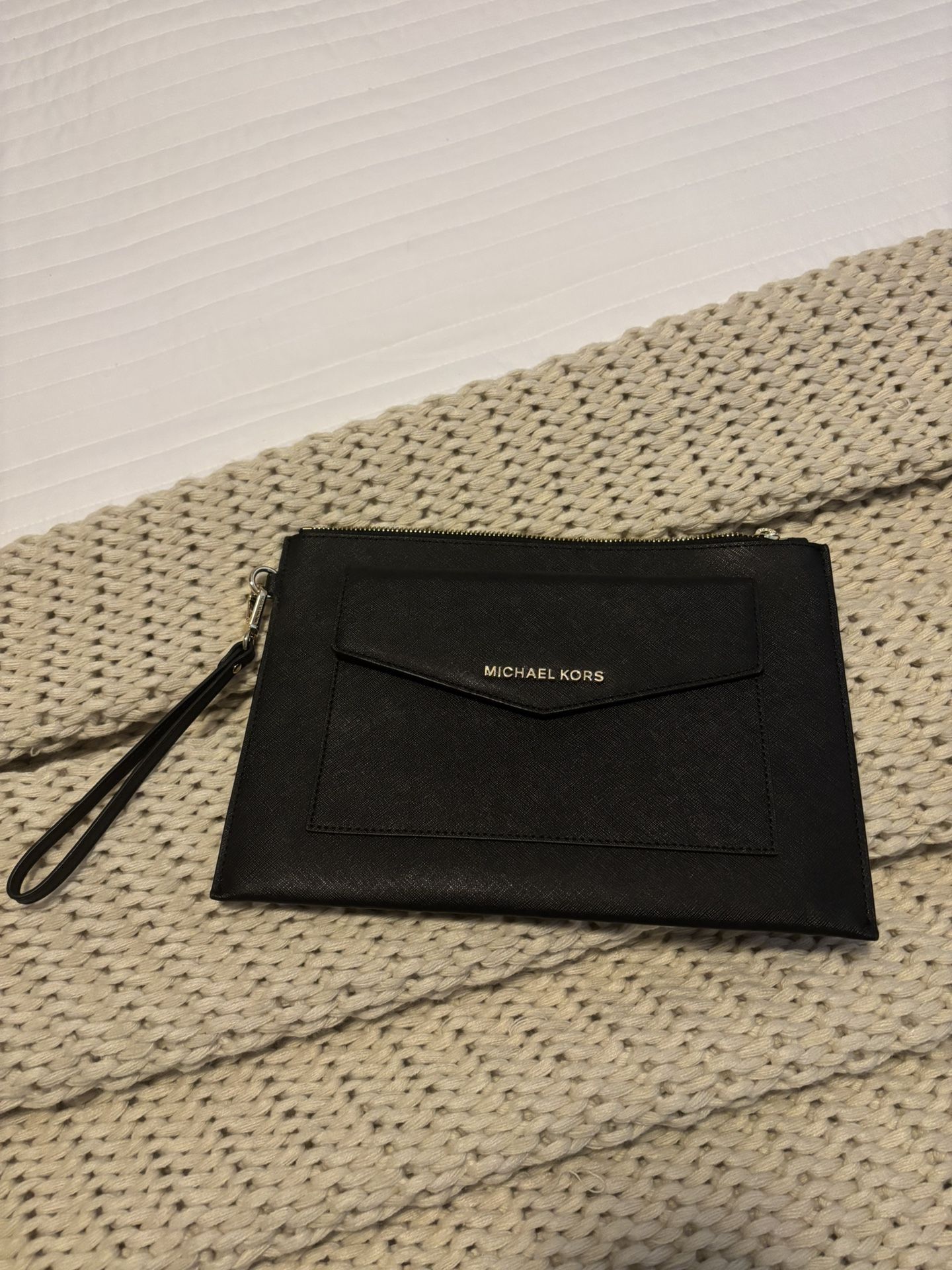 Michael Kors Wristlet
