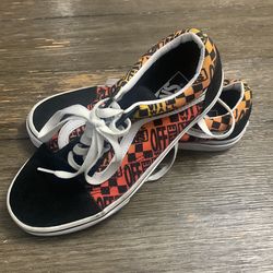 Vans Old Skool sneakers black and orange size 5.5 youth