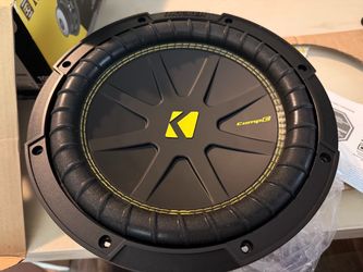 Kicker CompC 10” Subwoofer 250W RMS / 500W - Open Box Excellent