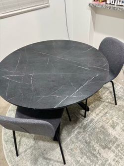 IKEA MARIEDAMM Table KARLPETTER Chair