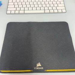 Corsair MM200 mouse pad