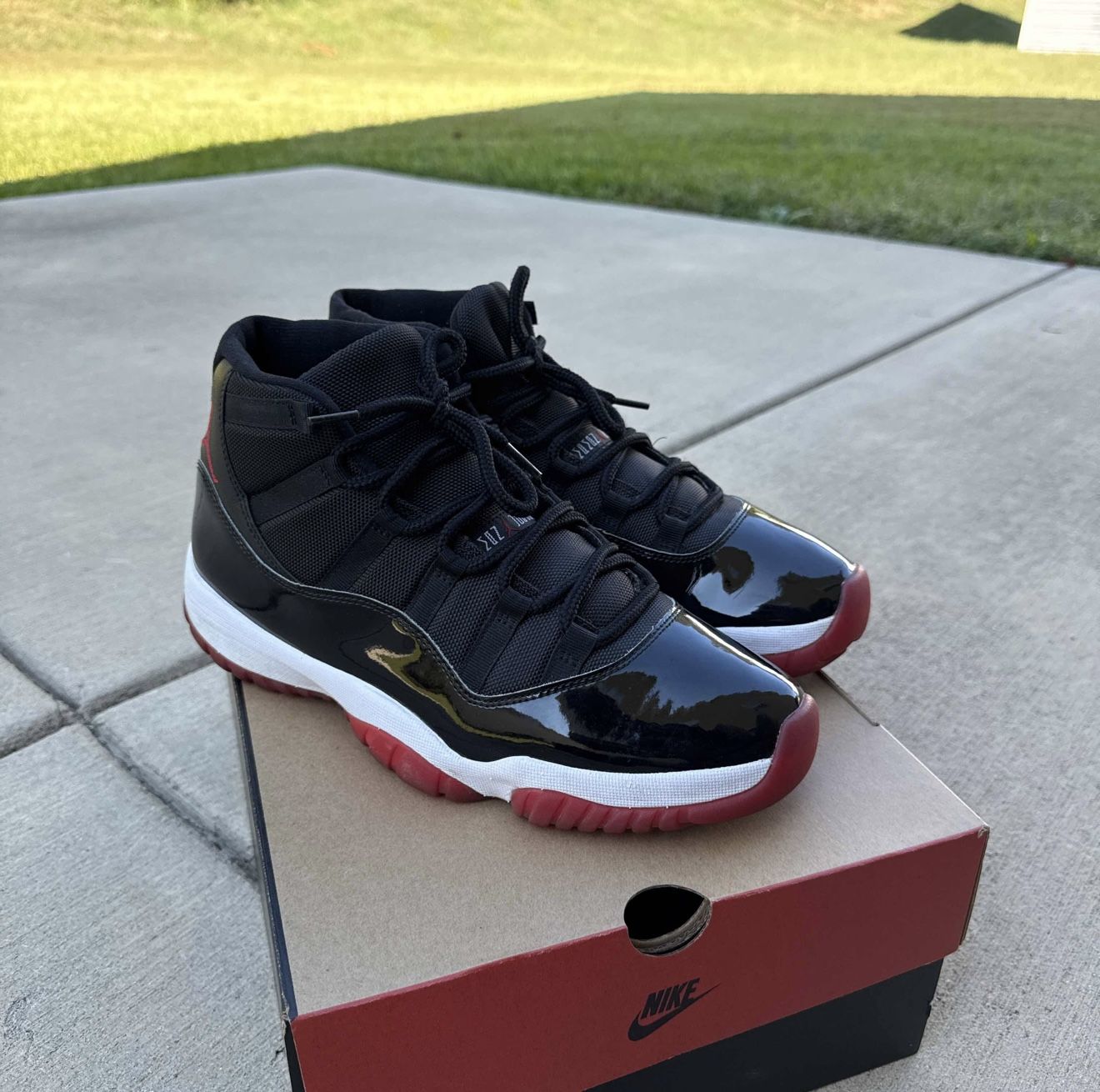 Air Jordan 11 Bred Sz 12 Men