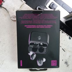 SkullCandy Earbuds