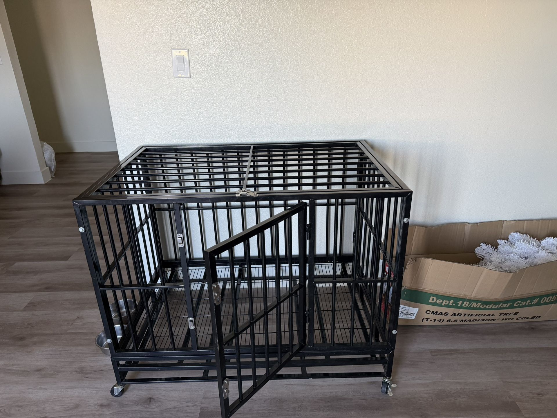 XL Dog Cage
