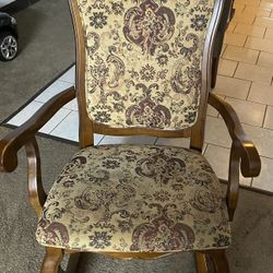  Moving Out Sale - Rolling Chair