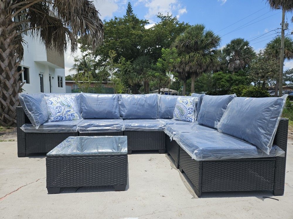 Brand New 7 Piece Outdoor Patio Furniture Set Fully Assembled