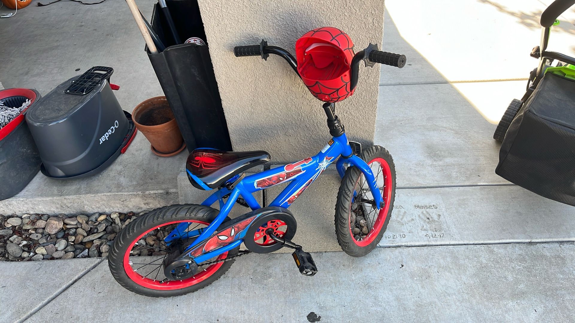 Kids Spider-Man Bike