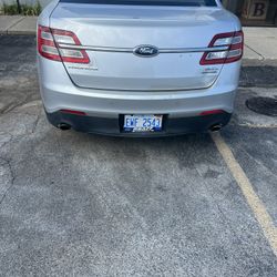 2014 Ford Taurus