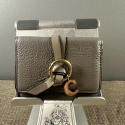 Chic Grey Leather Chloe wallet