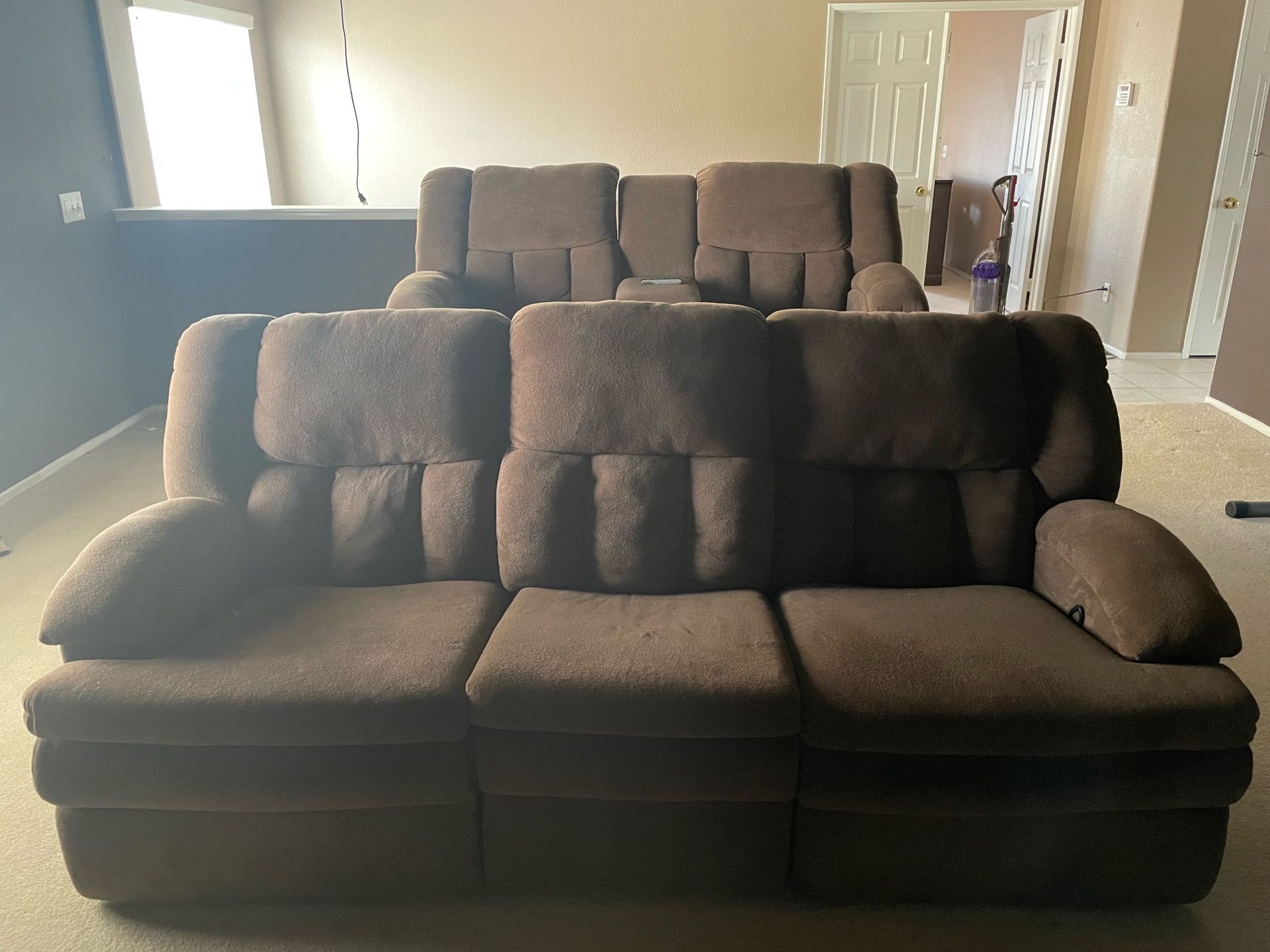 3 seats entertainment sofa