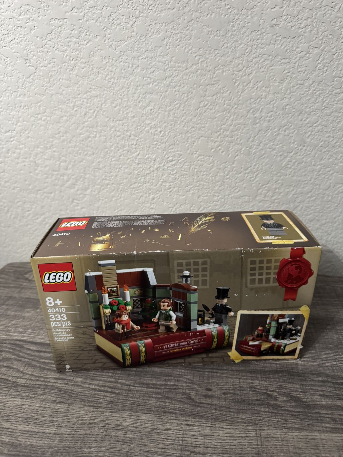 LEGO Seasonal: Charles Dickens Tribute (40410)