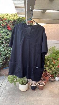 Men’s scrubs