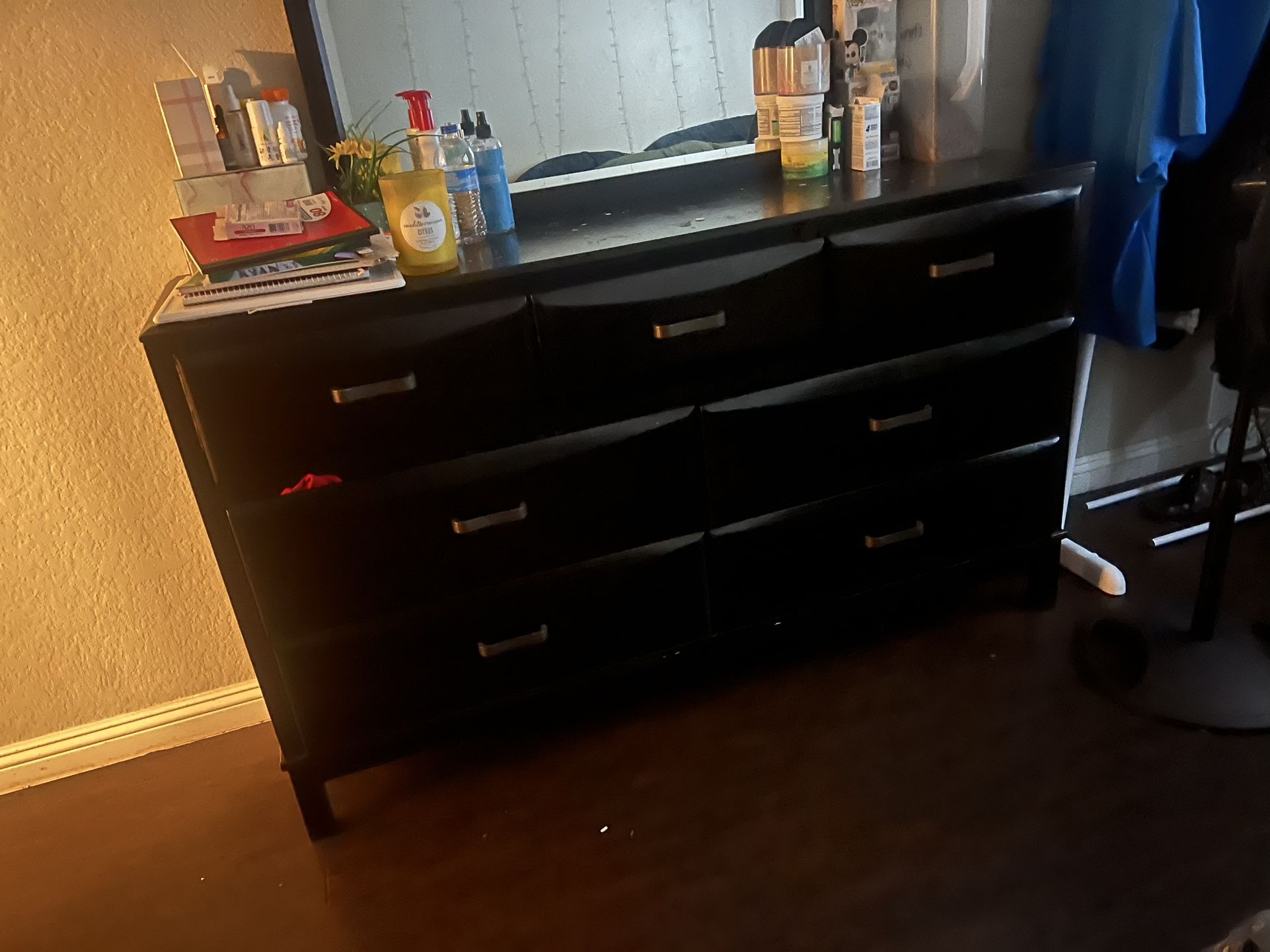 7 Drawer Dresser With Mirror 