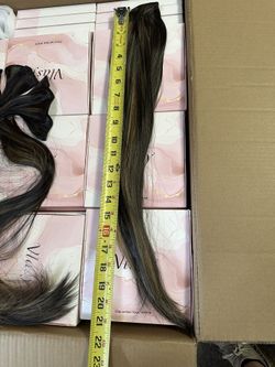 Vlasy Seamless Synthetic Heat Resistant Clip in Hair Extensions 7 Pcs 22 Inches Natural Looking Trendy