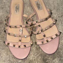 Valentino Sandles