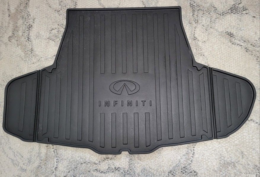 Infiniti Q50 All Weather Rubber Trunk Mat