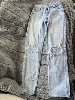 American Eagle 90’s Boyfriend Jean