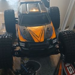 RC Truck SCALE 1.10 Octane RTR