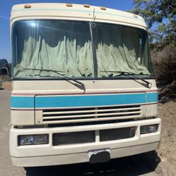 1990 Fleetwood Bounder Motorhome