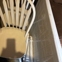Kitchen Table With 4 Chairs 1 Needs Work 