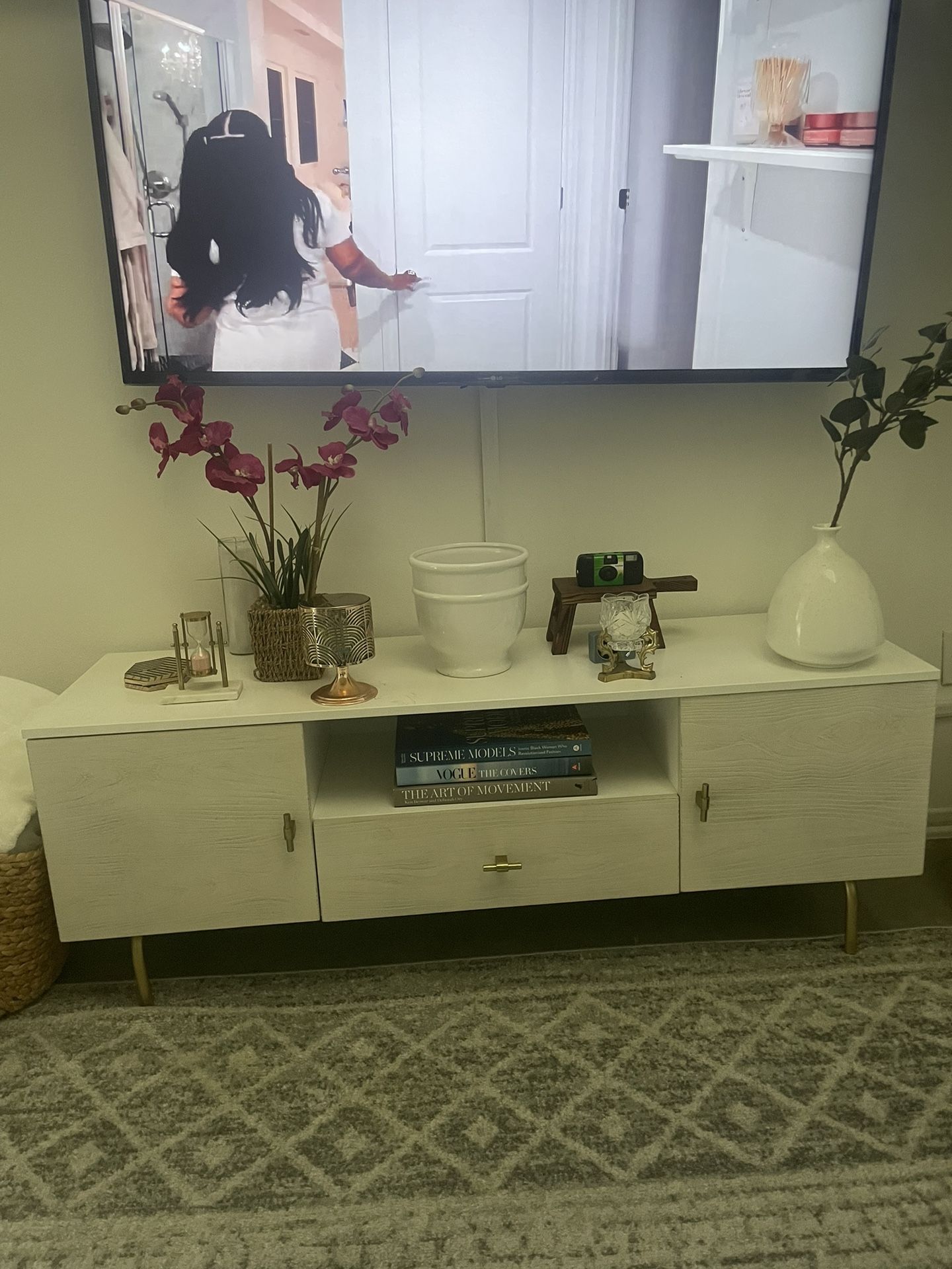 White & Gold TV Stand 