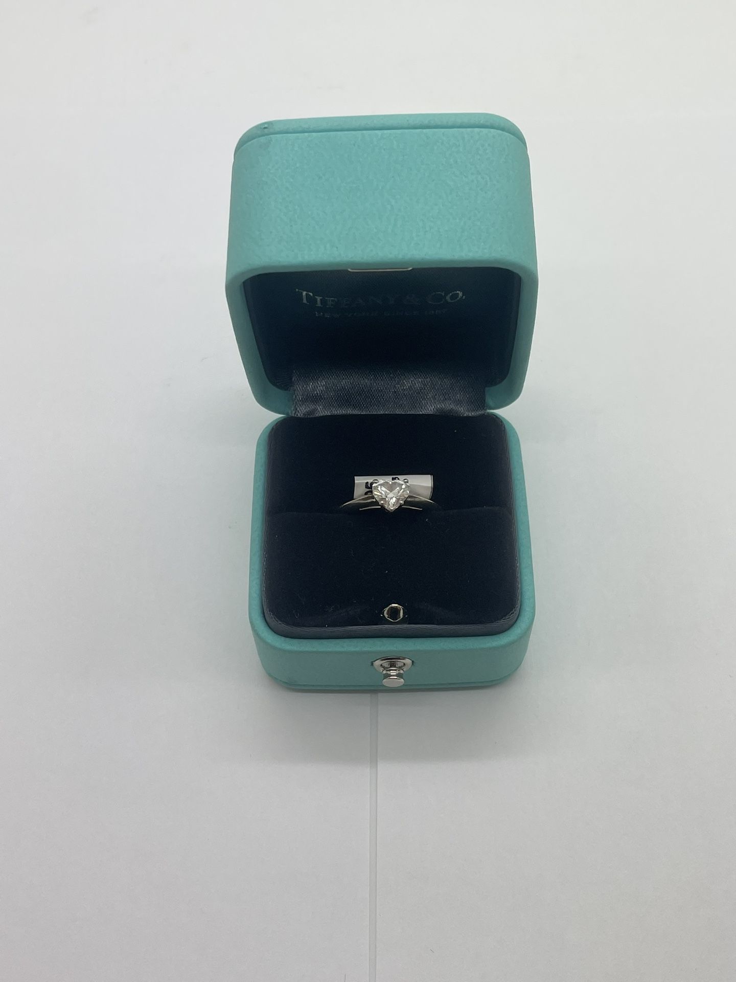 TIFFANY RING HEART DIAMOND