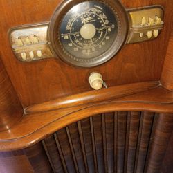 1930s Antique Radio