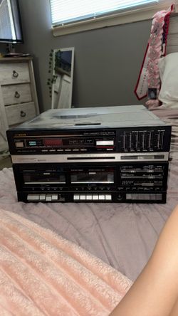 FISHER RECORD PLAYER