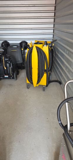 Kaivac profesional janitorial equipment