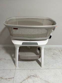 Halo bassinet