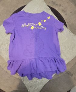 Taggled Rapunzel Youth Size XS shirt