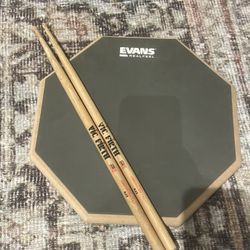 Evans Real Feel Drum Practice Pad With Sticks