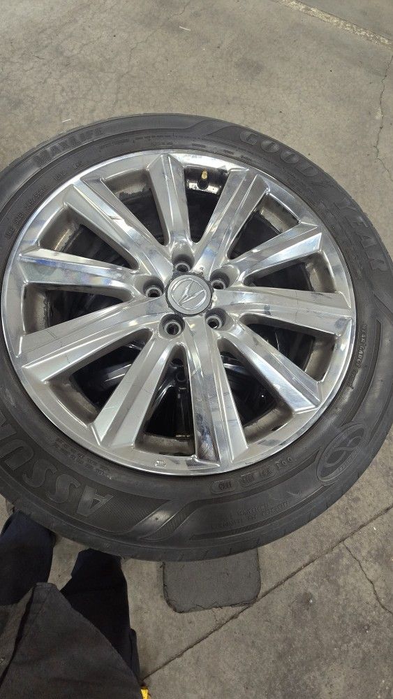 4 Wheels For Sale Came Off A 2016 Acura Mdx Chrome Coating Is Peeling Tires In Rough Shape And 1 Wheel Does Not Have A TPMS 245/55R19