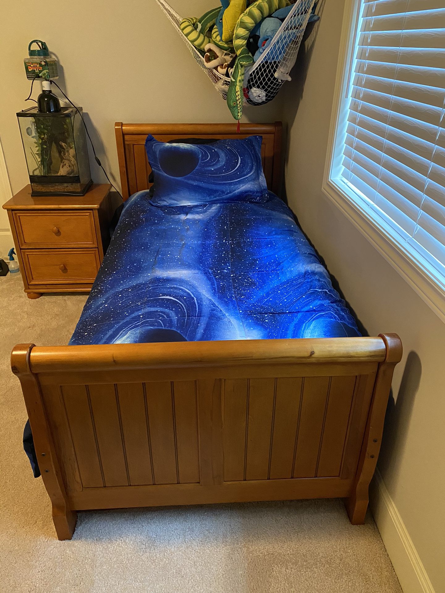 Solid wood twin bedroom set