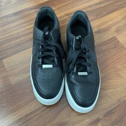 Air force 1 hotsell sage low black sale