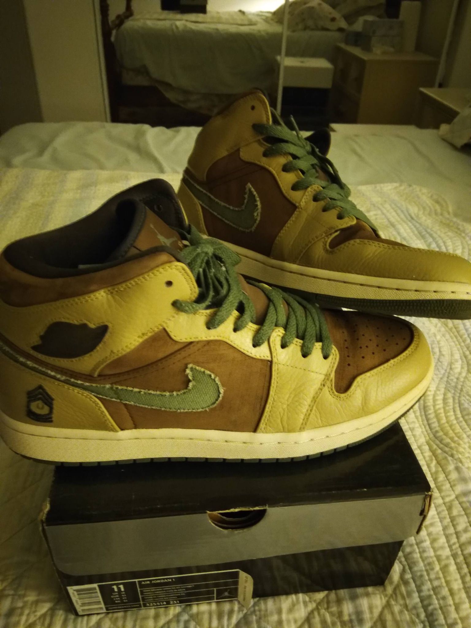 Air Jordan 1 Retro Clothing