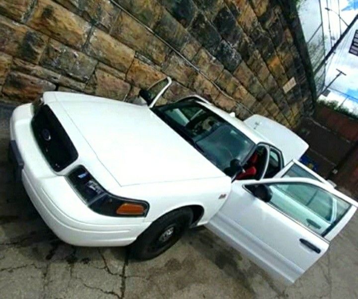 Crown Victoria Taillamps FACTORY HONEYCOMB GRILLE & CHROME GRILLE Black & Chrome Tail Lights Headlights Spotlights