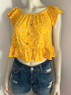 Rue 21 women’s blouse size s
