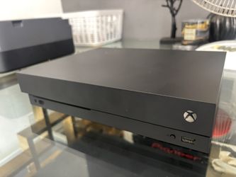 Xbox One X Black 1TB