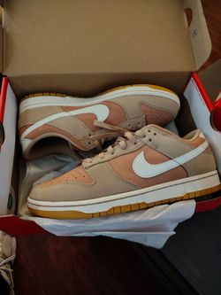 $55 NIKE DUNKS, SIZE 10.5