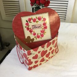 Valentine heart box